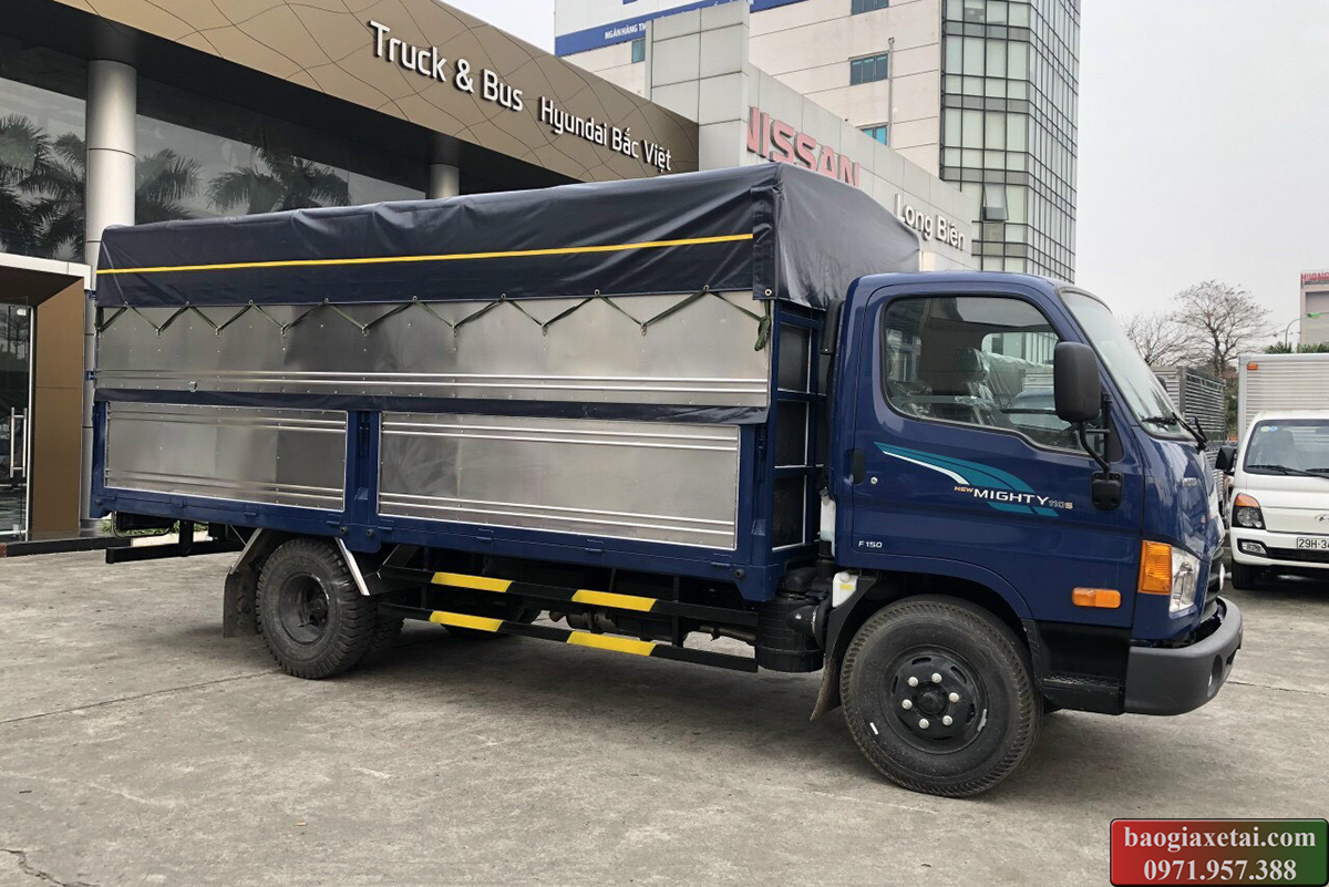 Hyundai Mighty 75S thùng mui bạt