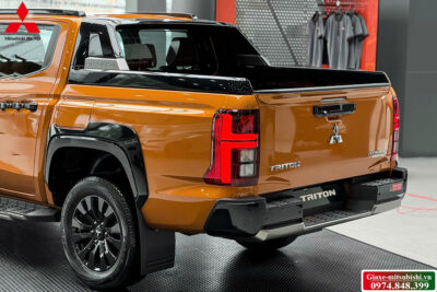 XE BÁN TẢI MITSUBISHI TRITON 2024