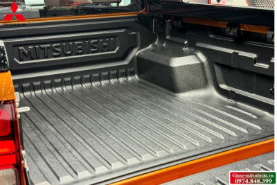 XE BÁN TẢI MITSUBISHI TRITON 2024